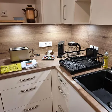 Apartamento Exklusive Gartenwohnung Blaetterzauber, Boutique-ferienwohnung In Freilassing, Nahe Salzburg *